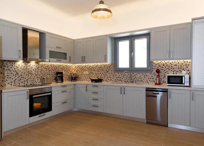 Jessy 150m² With Full Privacy * باروس